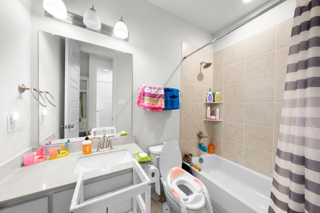 406 Garden Tree Trail, Midlothian, TX 76065