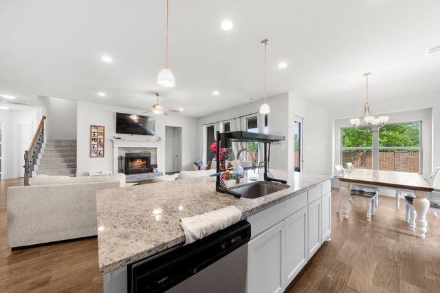 406 Garden Tree Trail, Midlothian, TX 76065