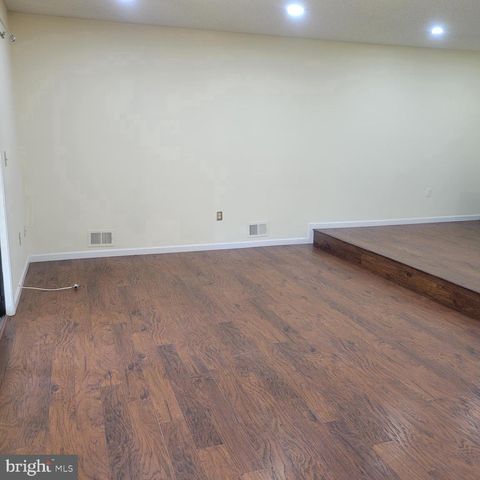 11 HARRIS CT, Lawrenceville, NJ 08648