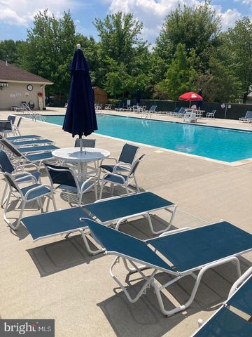 11 HARRIS CT, Lawrenceville, NJ 08648
