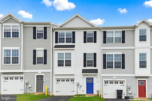 94 HUDSON BLVD, Red Lion, PA 17356
