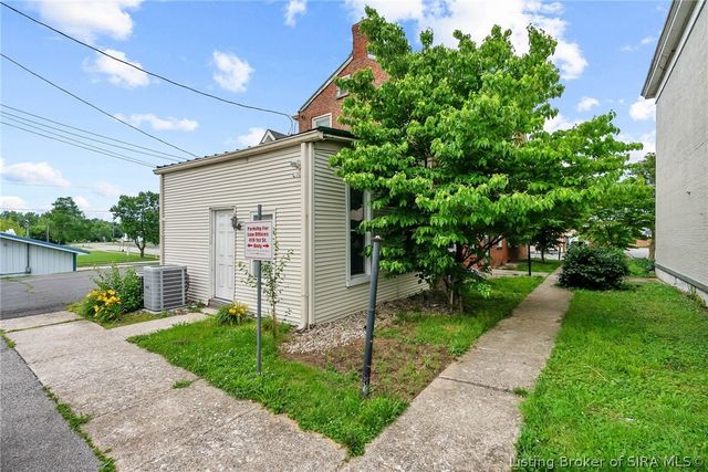 419 W 1st Street, New Albany, IN 47150