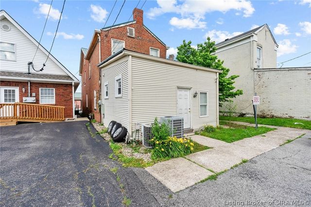 419 W 1st Street, New Albany, IN 47150