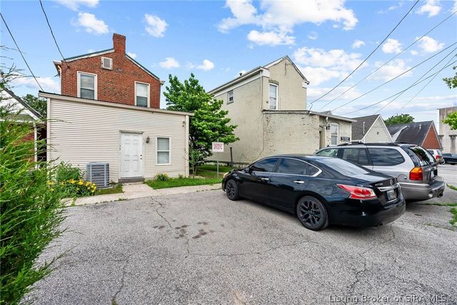 419 W 1st Street, New Albany, IN 47150