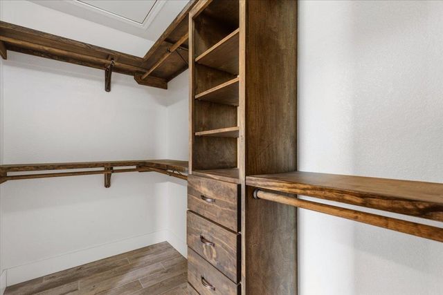 109 Bonham LN, Paige, TX 78659