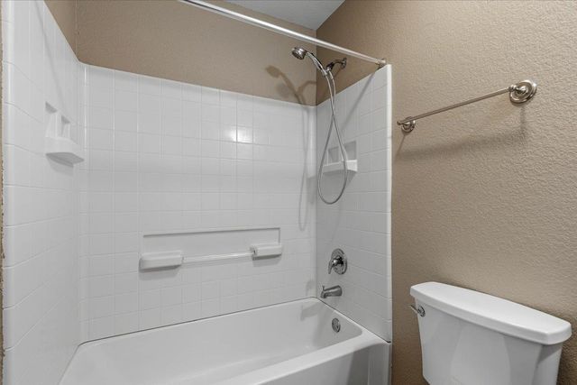 109 Bonham LN, Paige, TX 78659