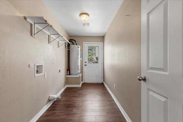 109 Bonham LN, Paige, TX 78659