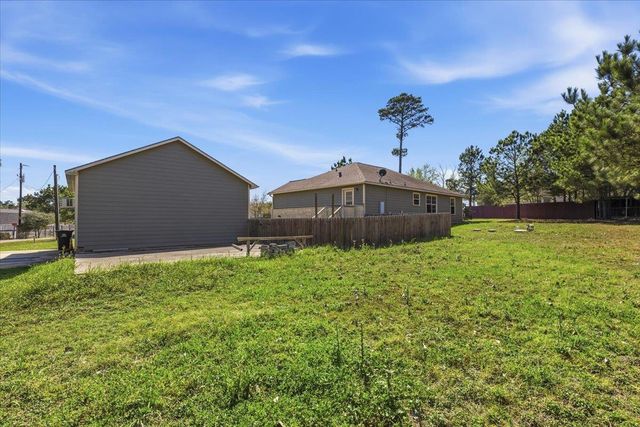 109 Bonham LN, Paige, TX 78659