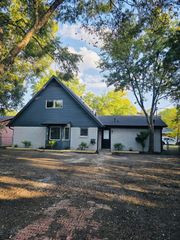 324 Lena Lane, Burleson, TX 76028