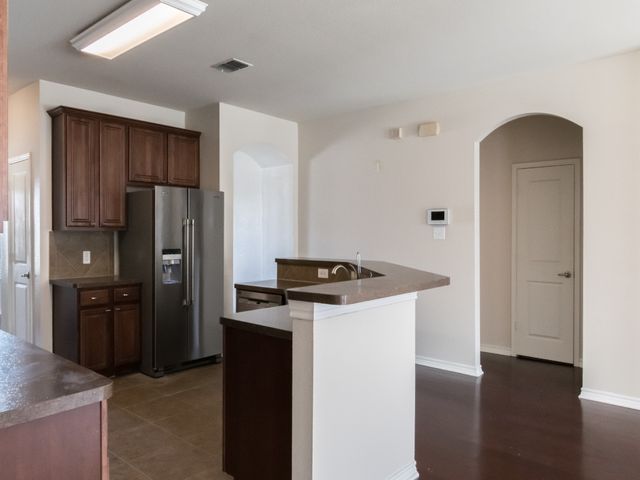 472 Northbrook Avenue, Oak Point, TX 75068