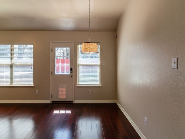 472 Northbrook Avenue, Oak Point, TX 75068
