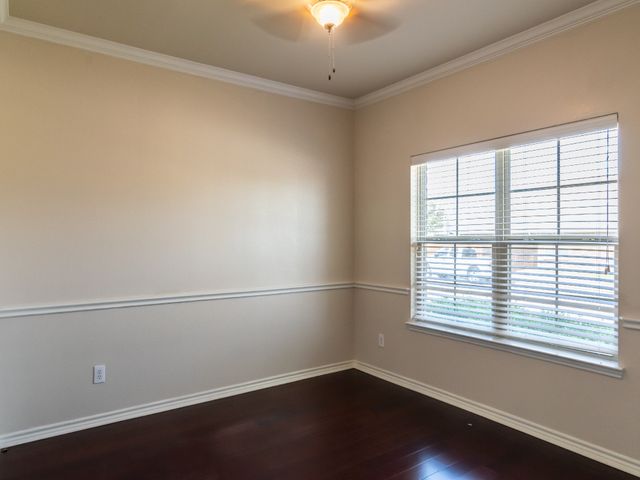 472 Northbrook Avenue, Oak Point, TX 75068