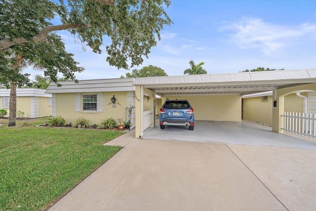 5865 TIDEWOOD AVENUE 8, Sarasota, FL 34231