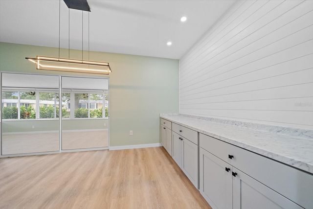 5865 TIDEWOOD AVENUE 8, Sarasota, FL 34231