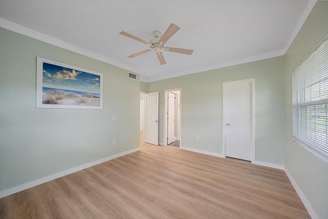 5865 TIDEWOOD AVENUE 8, Sarasota, FL 34231