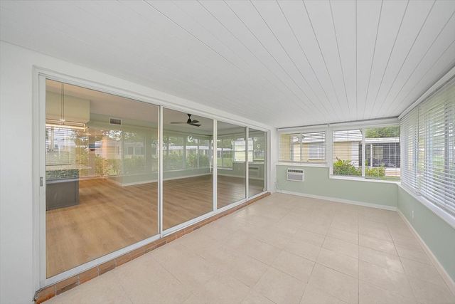 5865 TIDEWOOD AVENUE 8, Sarasota, FL 34231