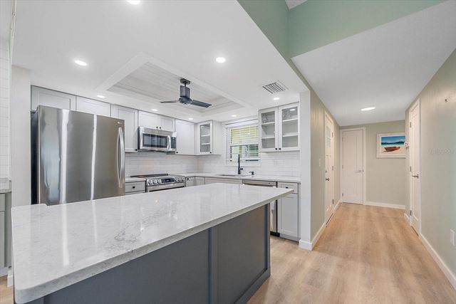 5865 TIDEWOOD AVENUE 8, Sarasota, FL 34231