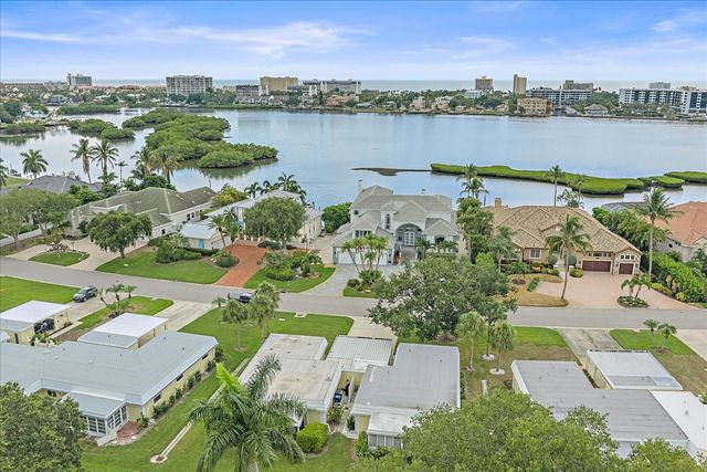 5865 TIDEWOOD AVENUE 8, Sarasota, FL 34231