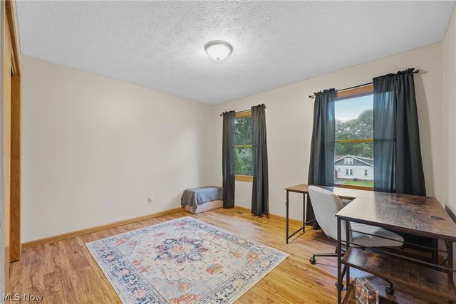 6295 Plum Street NE, Louisville, OH 44641