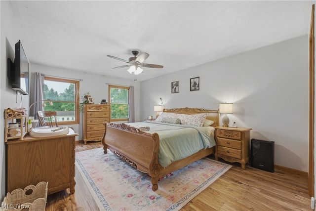 6295 Plum Street NE, Louisville, OH 44641