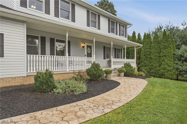 6295 Plum Street NE, Louisville, OH 44641