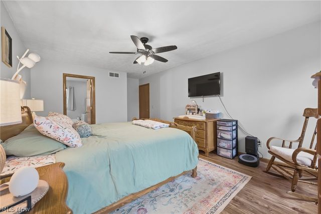 6295 Plum Street NE, Louisville, OH 44641
