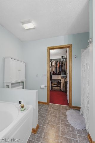 6295 Plum Street NE, Louisville, OH 44641