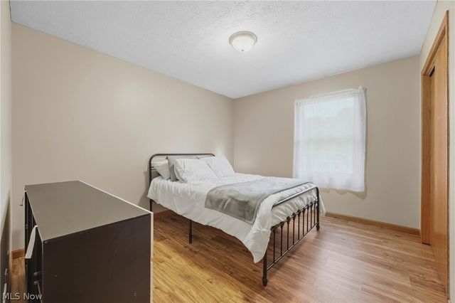 6295 Plum Street NE, Louisville, OH 44641