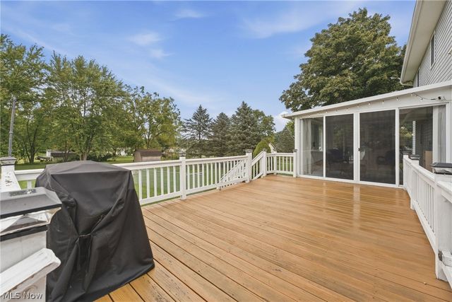 6295 Plum Street NE, Louisville, OH 44641