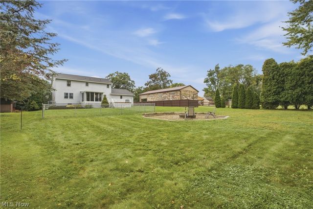 6295 Plum Street NE, Louisville, OH 44641