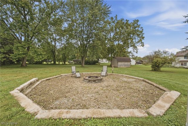 6295 Plum Street NE, Louisville, OH 44641
