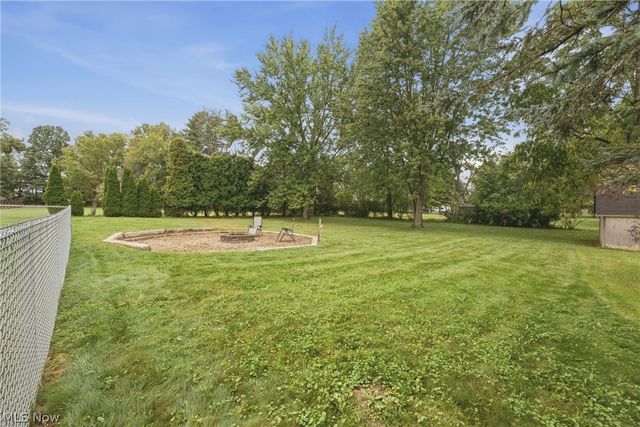 6295 Plum Street NE, Louisville, OH 44641
