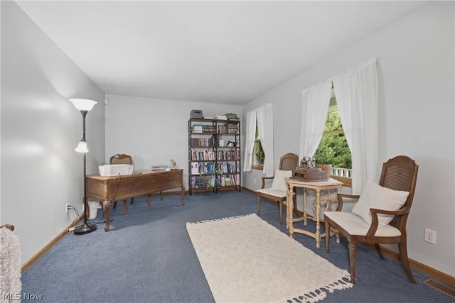 6295 Plum Street NE, Louisville, OH 44641