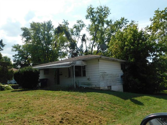 2911 Washington Avenue, Bedford, IN 47421