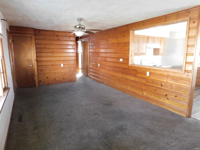 2911 Washington Avenue, Bedford, IN 47421