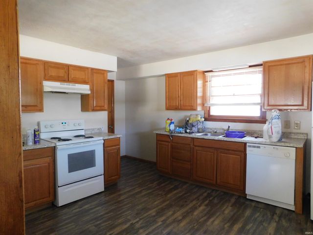 2911 Washington Avenue, Bedford, IN 47421