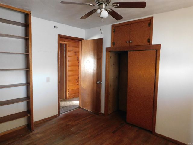 2911 Washington Avenue, Bedford, IN 47421