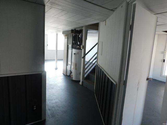 2911 Washington Avenue, Bedford, IN 47421