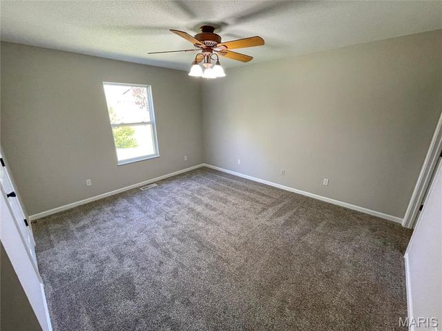 133 Rio Verde Drive, Belleville, IL 62221