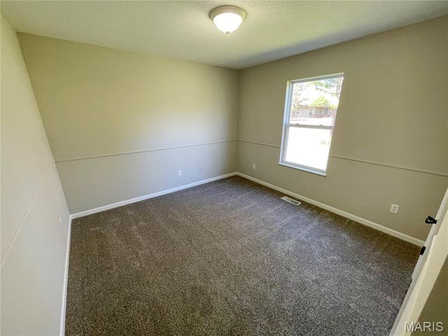 133 Rio Verde Drive, Belleville, IL 62221