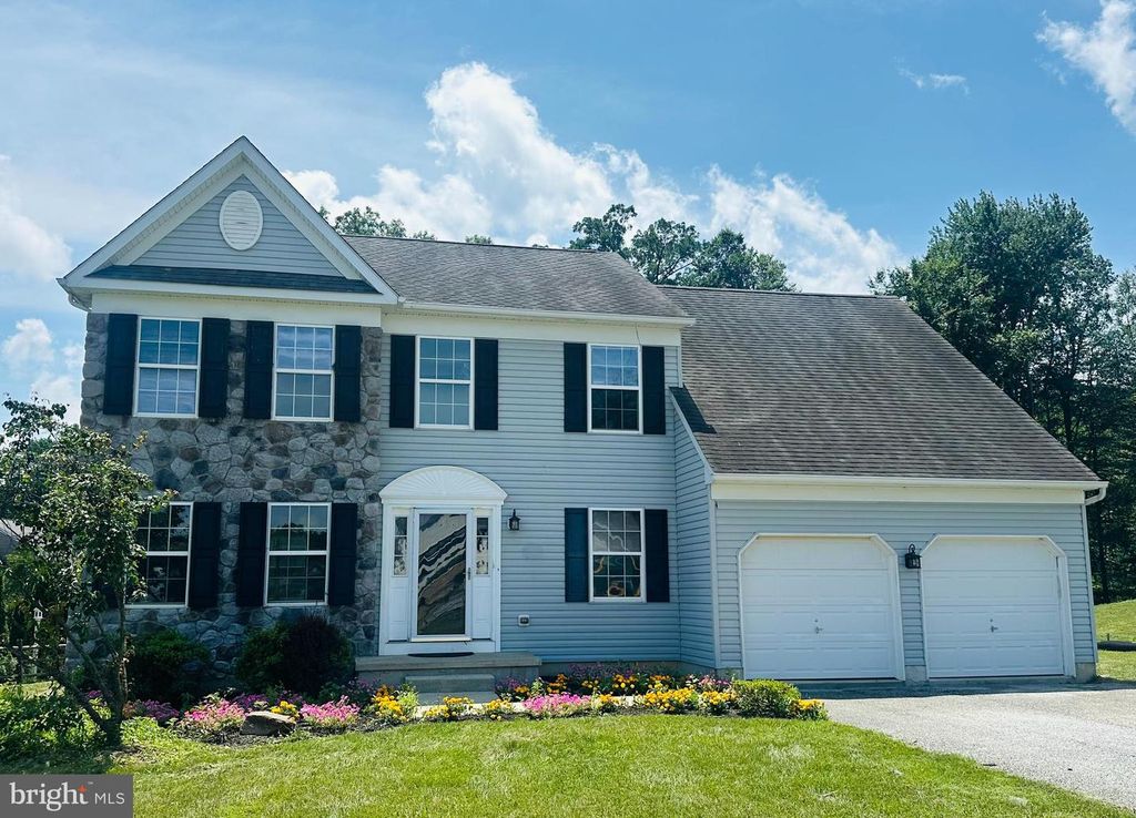 117 CORNWALL PL, Coatesville, PA 19320