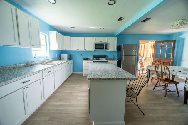 14096 County Road 2165D, Henderson, TX 75652