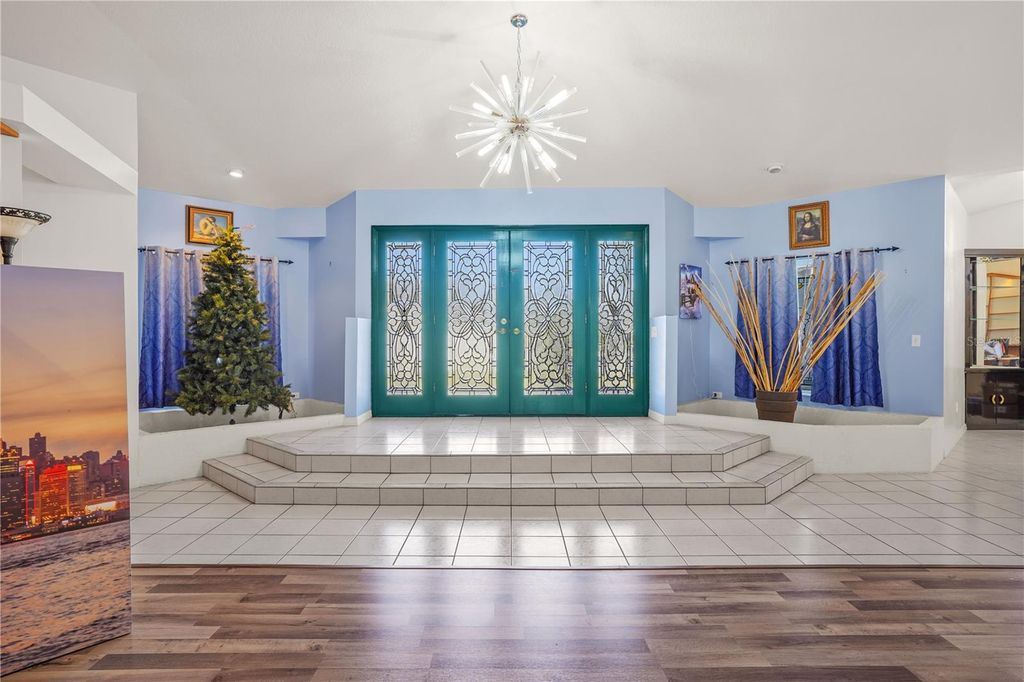 Image 11 of property listing at 2286 LAKE FRANCIS DRIVE, Apopka, FL 32712