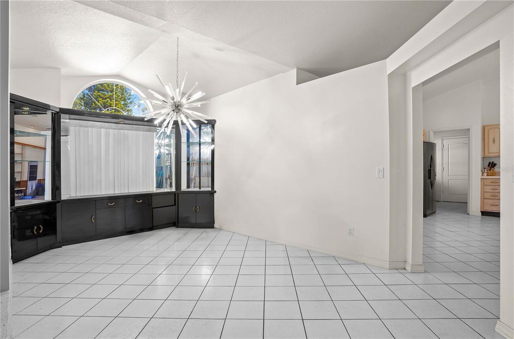 Image 18 of property listing at 2286 LAKE FRANCIS DRIVE, Apopka, FL 32712