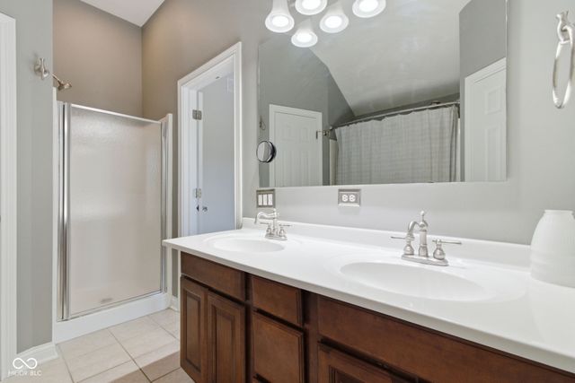 1567 Northport Drive, Cicero, IN 46034