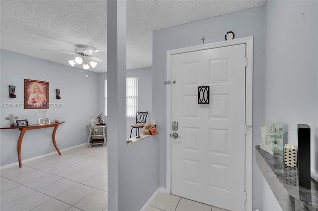 7250 Fairfax Dr 302, Tamarac, FL 33321