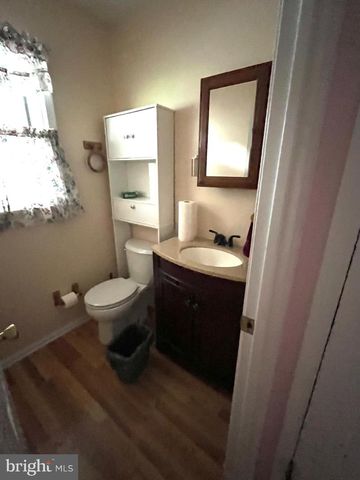 881 DEPOT LN, Quakertown, PA 18951