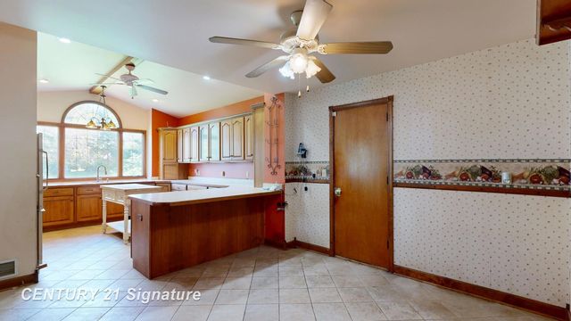 4291 Woodrow Avenue, Burton, MI 48509