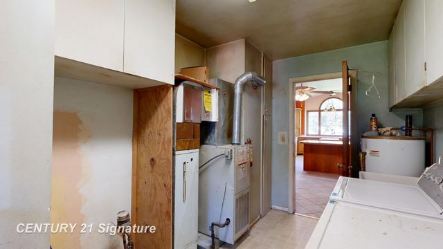 4291 Woodrow Avenue, Burton, MI 48509