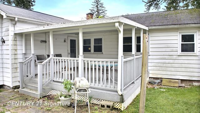 4291 Woodrow Avenue, Burton, MI 48509